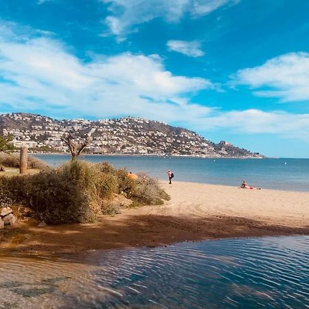 Апартаменты La Baie De Rose Росас Экстерьер фото